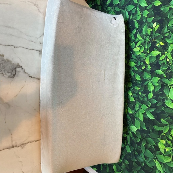 Munchkin Changing Pad and sheep cover - Picture 3 of 8